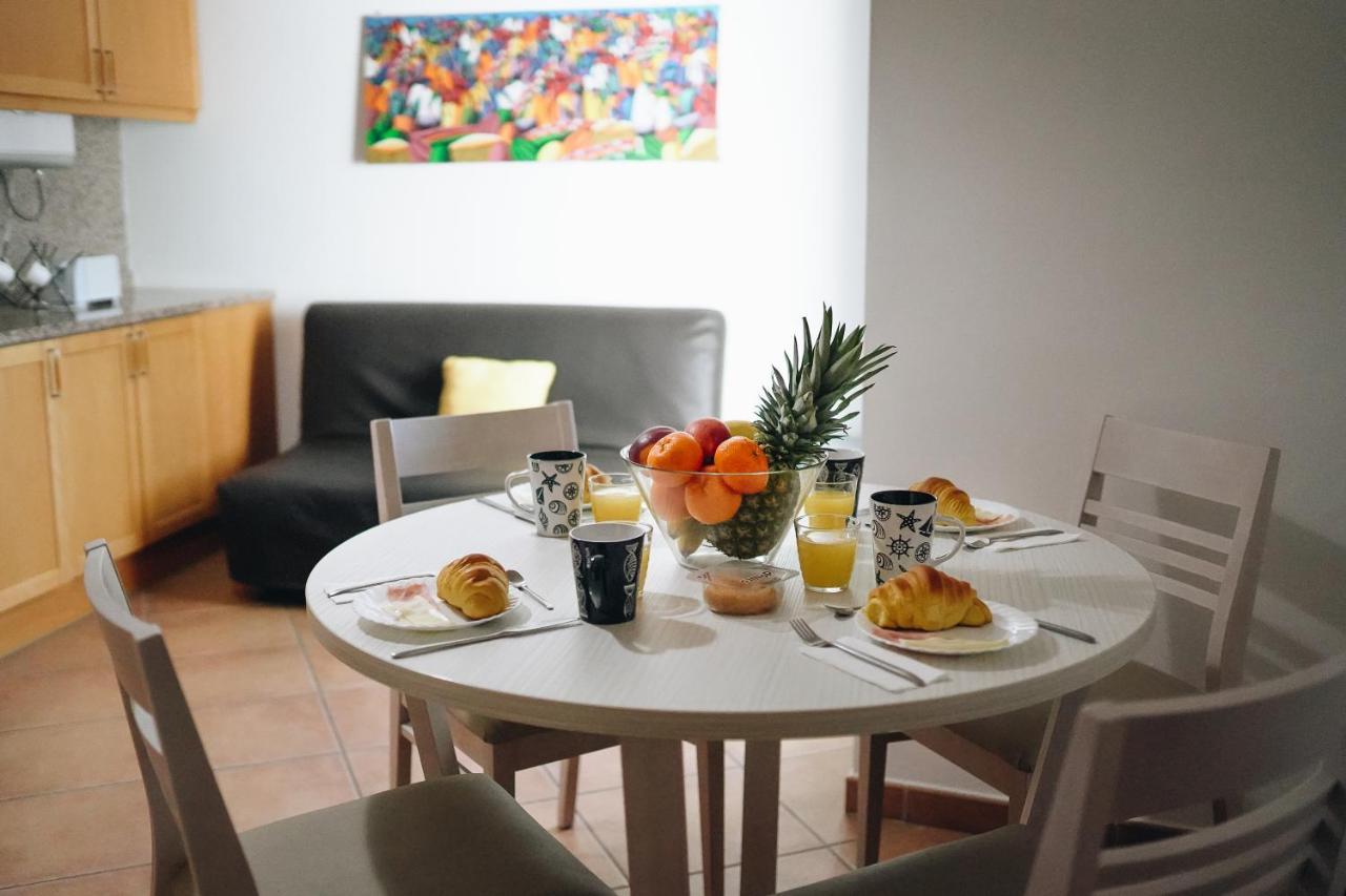 Appartamento Wonderful Flats With Pool By Host Wise Albufeira Esterno foto