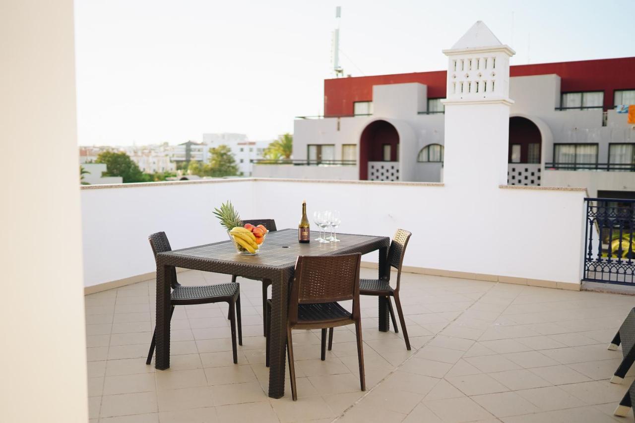 Appartamento Wonderful Flats With Pool By Host Wise Albufeira Esterno foto