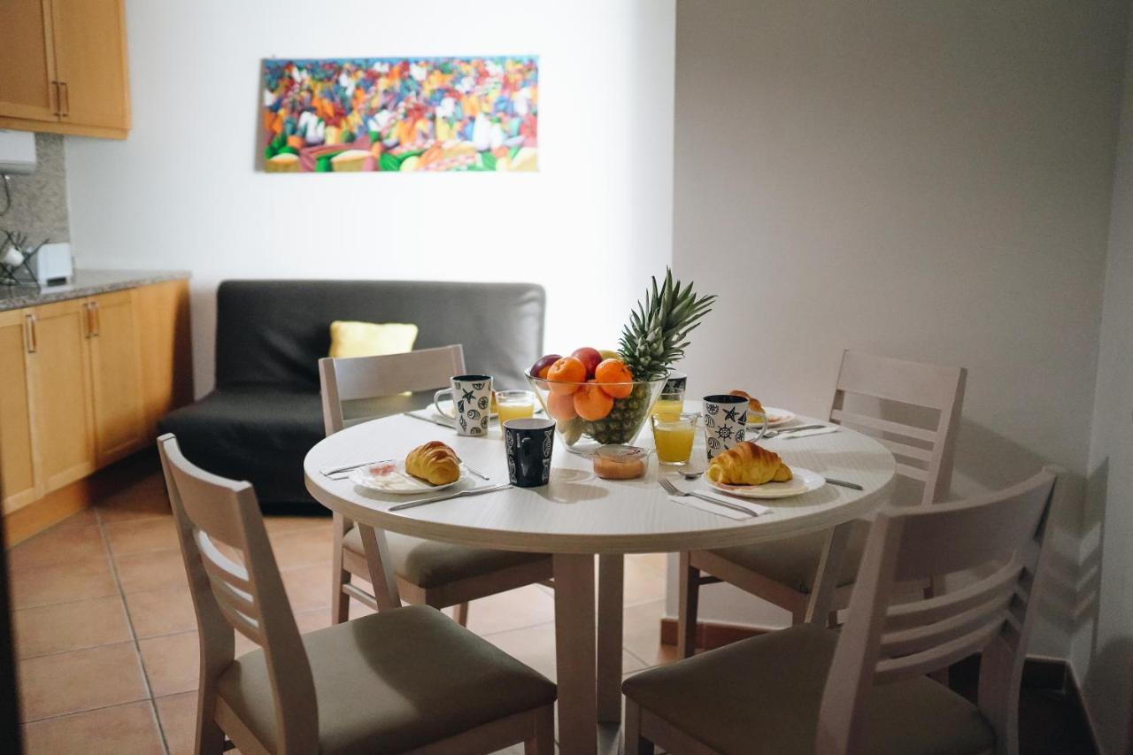 Appartamento Wonderful Flats With Pool By Host Wise Albufeira Esterno foto