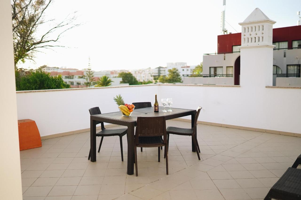 Appartamento Wonderful Flats With Pool By Host Wise Albufeira Esterno foto